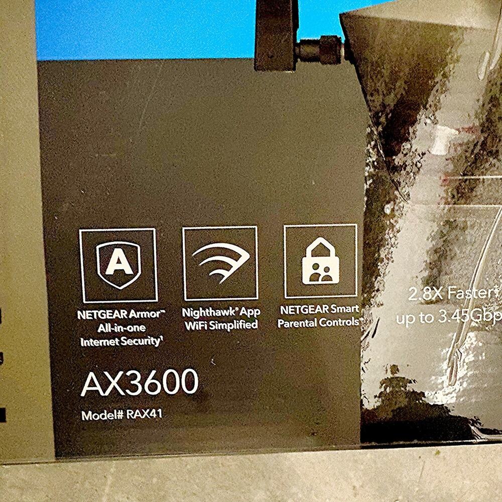 NETGEAR Nighthawk AX3600 WiFi 6 Router RAX41 - Picture 3 of 9